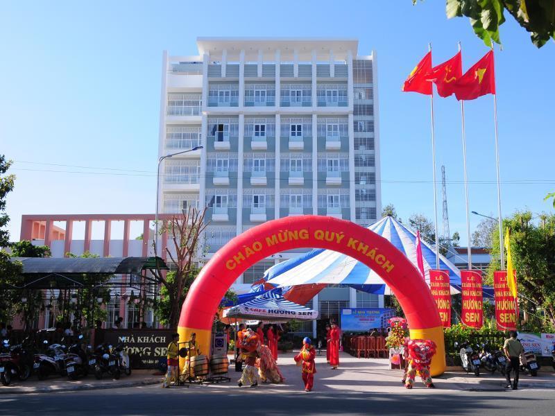 โรงแรมฮวงเซน Cao Lanh ภายนอก รูปภาพ